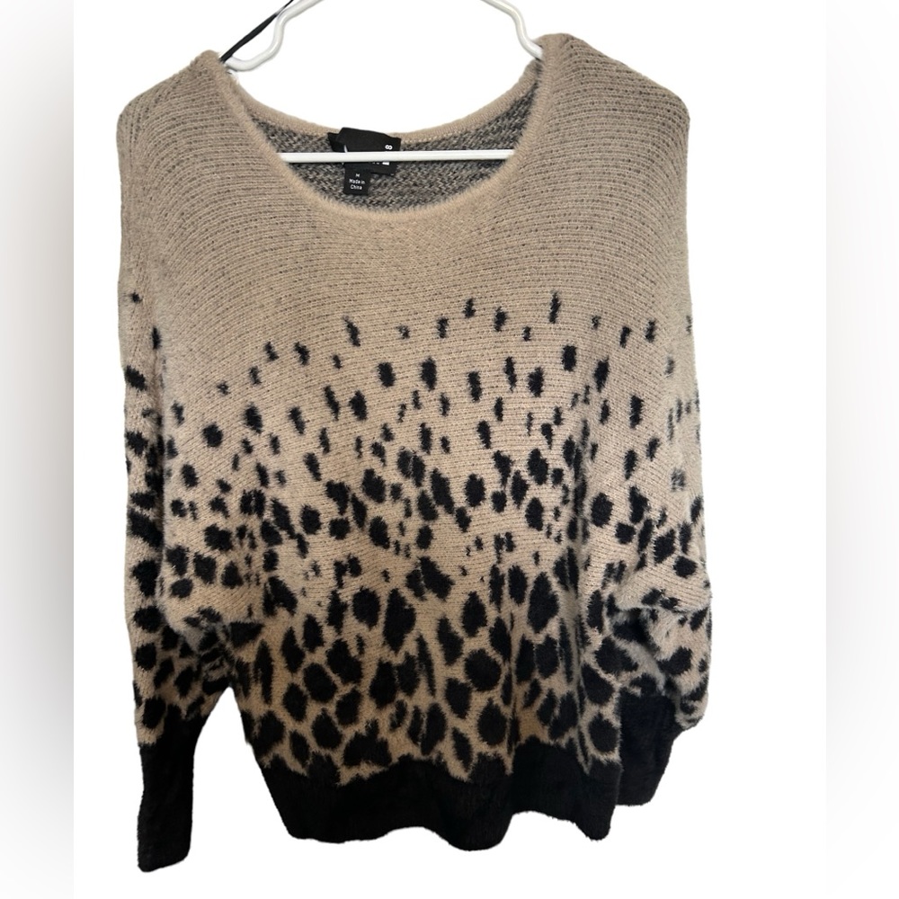 Broadway 38 Leopard Print Sweater size medium